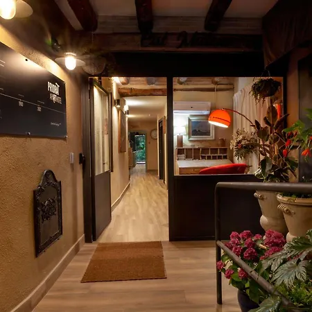 Priorat Apartahotel *